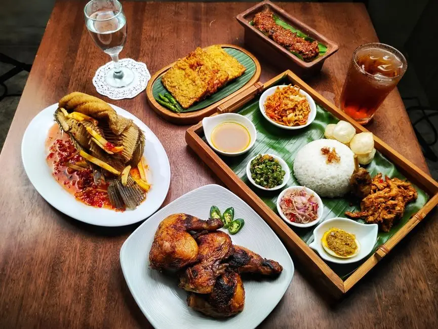 Menelusuri Tempat Makan Murah di Pulaumuna